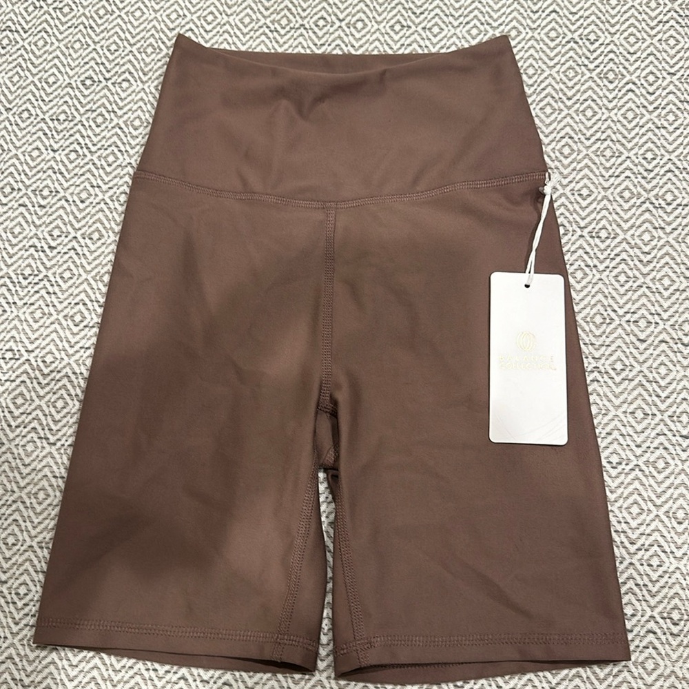 Balance collection bremuda shorts size small